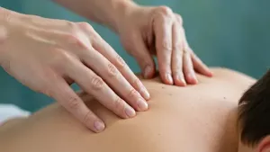 지압_마사지_뭉친_어깨를_풀어주는_확실한_방법.webp